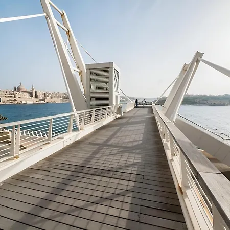 Idyllic With Valletta And Harbour Views *