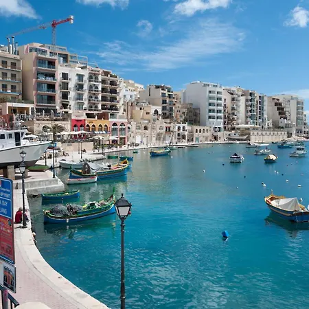 Apartment Idyllic With Valletta And Harbour Views