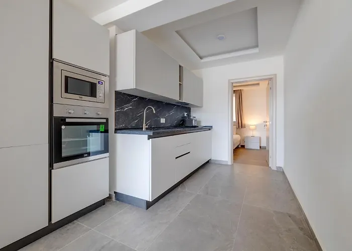 Idyllic Valletta And Harbour Views By Buena Vista アパート