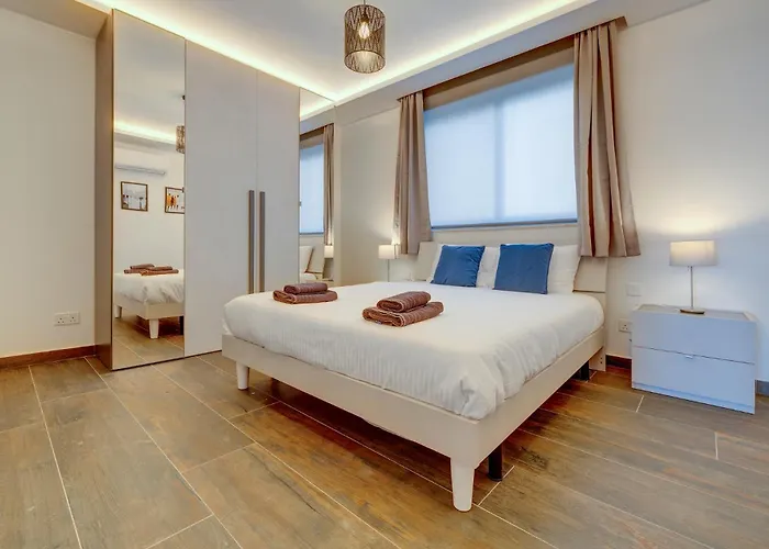 アパート Idyllic Valletta And Harbour Views By Buena Vista スリーマ