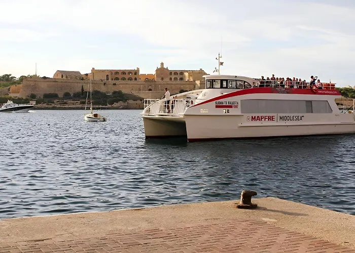 Idyllic Valletta And Harbour Views By Buena Vista * スリーマ