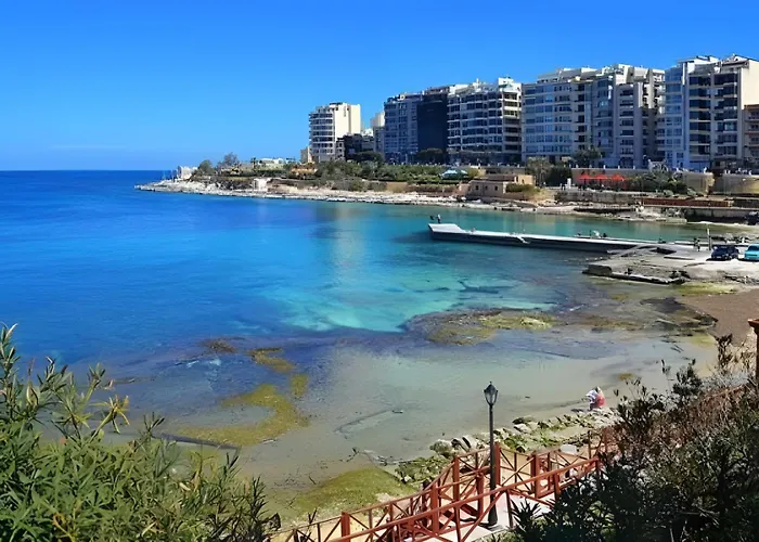 Idyllic Valletta And Harbour Views By Buena Vista アパート